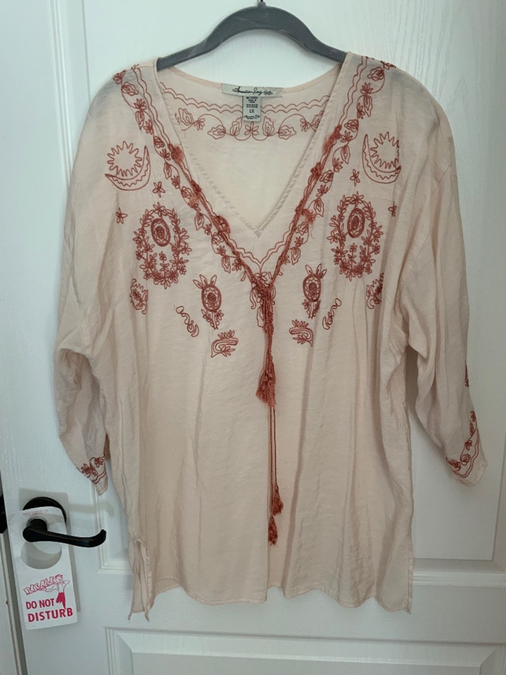 Classic Always In Style Cream Blouse W/Embroidered Design SZ 1X American Rag